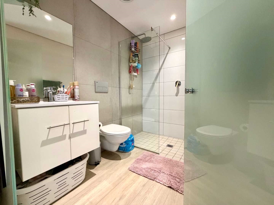 To Let 2 Bedroom Property for Rent in Woodstock Western Cape